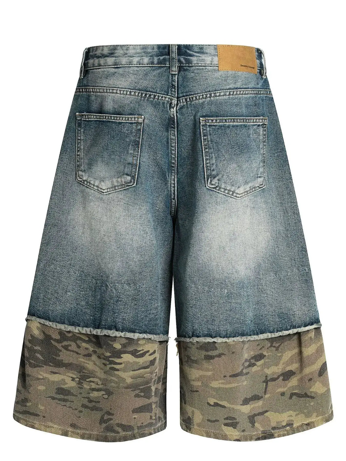 Mens distressed camo-panel denim shorts with cotton stretch by Trendsi