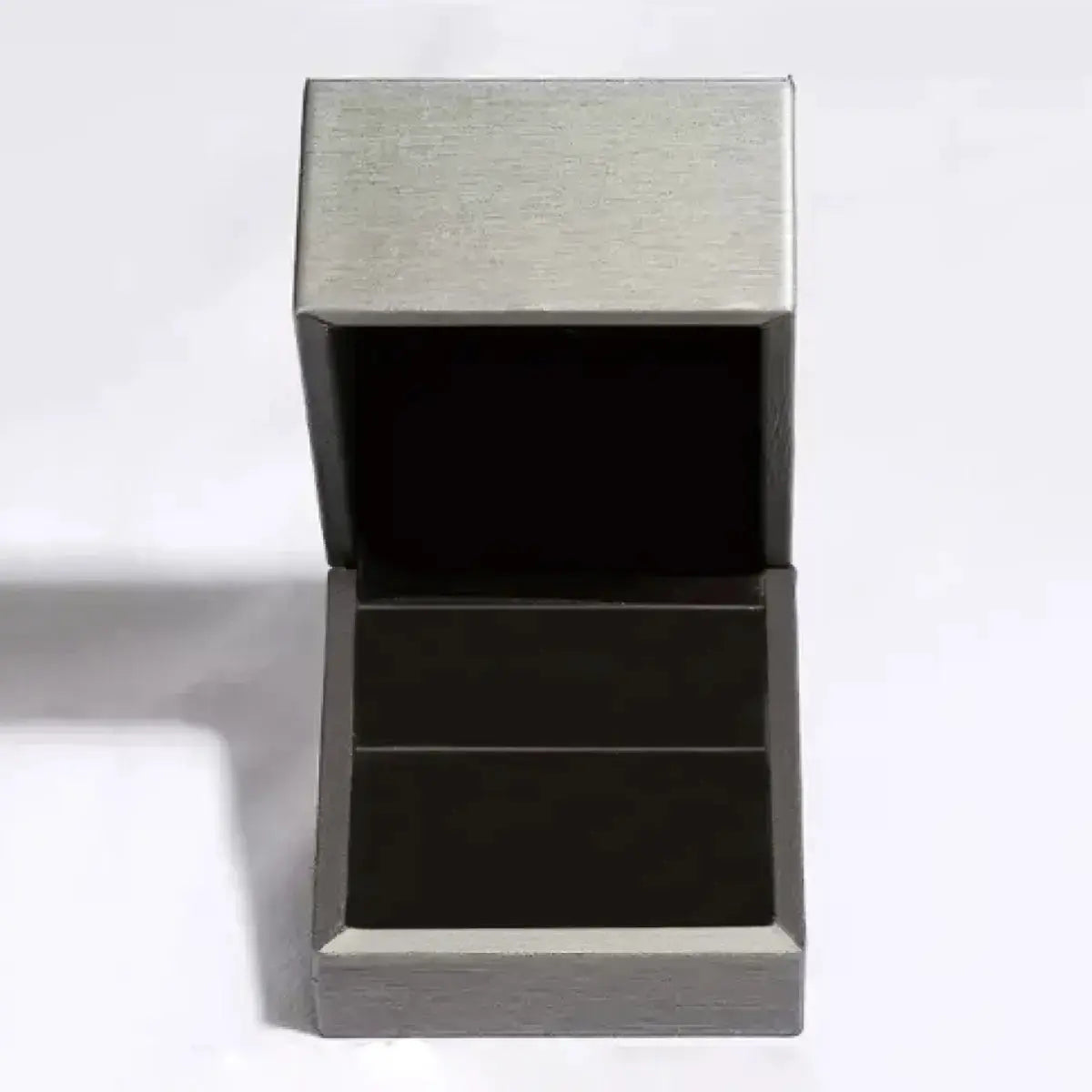 Jewelry box with black exterior and silver lid, Trendsi packaging for earrings