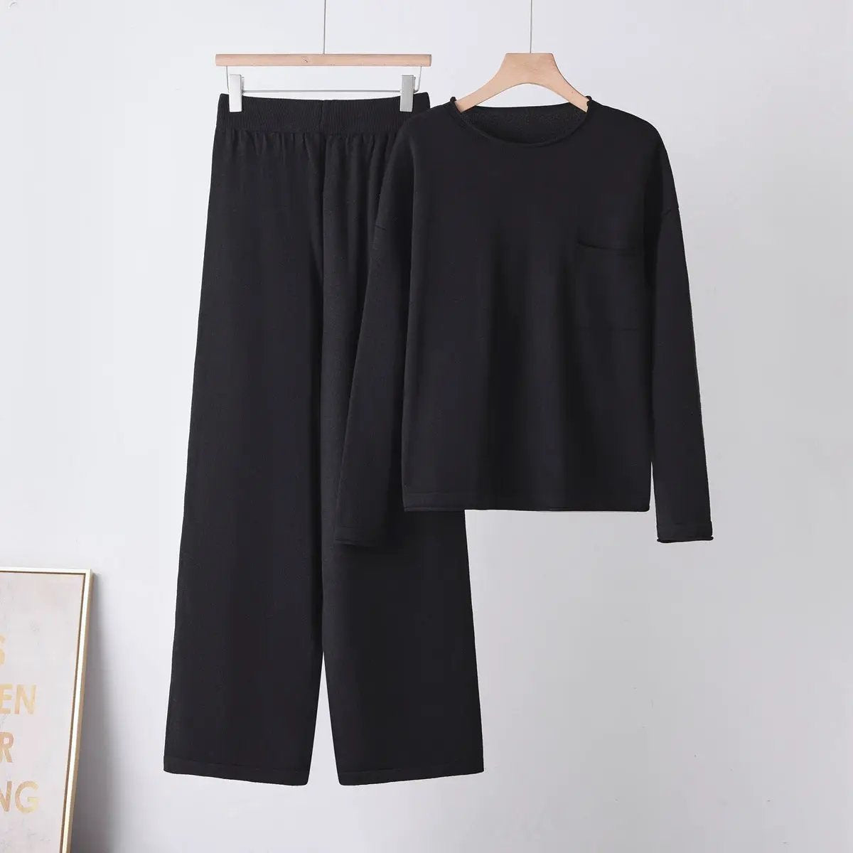 Women's casual two-piece sweater and wide-leg pants set with pockets in black