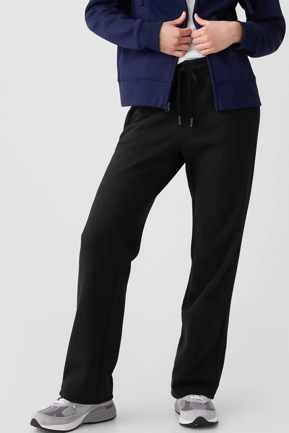 Drawstring pants with pockets joggers by Trendsi in black
