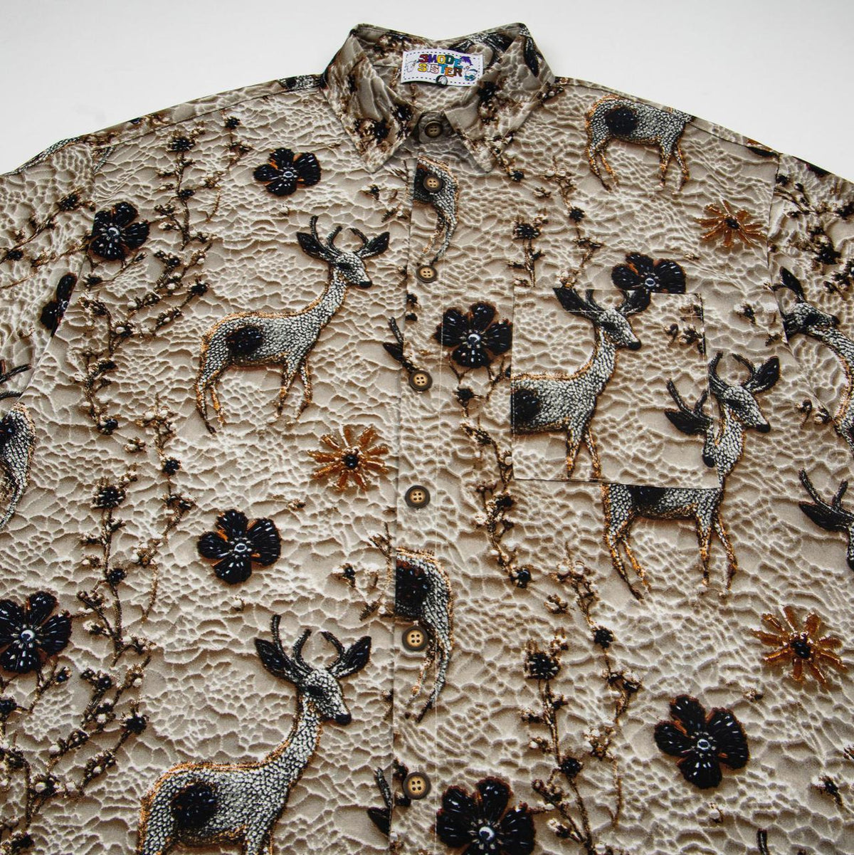 Deer short-sleeved shirt, tan with deer and floral print, by eprolo
