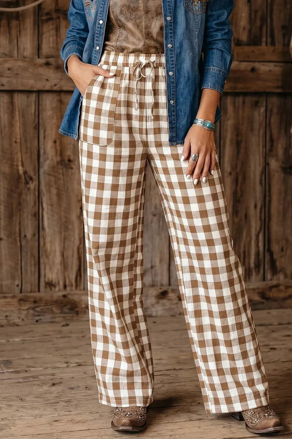 Gingham plaid tie-elastic waist shift pants in brown and white with front pockets