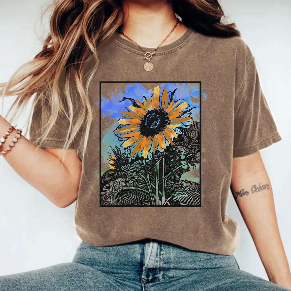 Haut t-shirt imprimé, lavé et utilisé