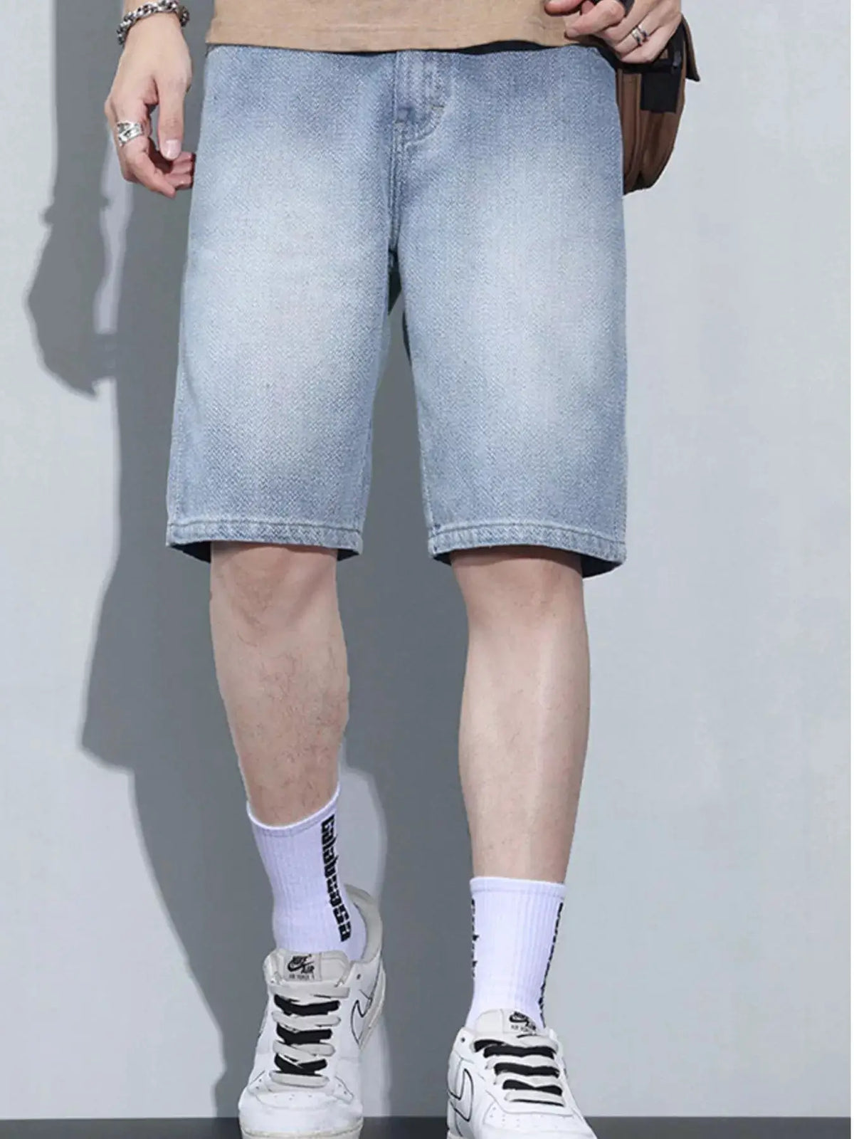 Men's Vintage Wash Relaxed Fit Denim Shorts in light blue denim by Trendsi