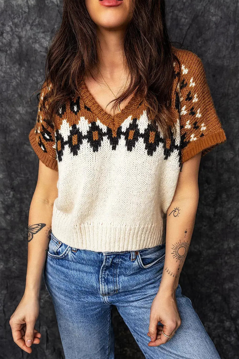 V Neck Short Sleeve Geometric Sweater by Trendsi; color-block knit in tan, black and white with cream body