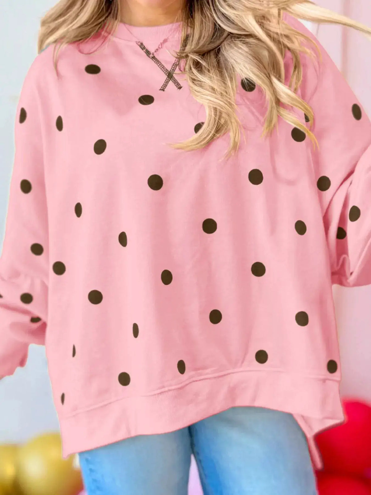 Side Slit Polka Dot Oversized Sweatshirt, pink with black dots, Trendsi