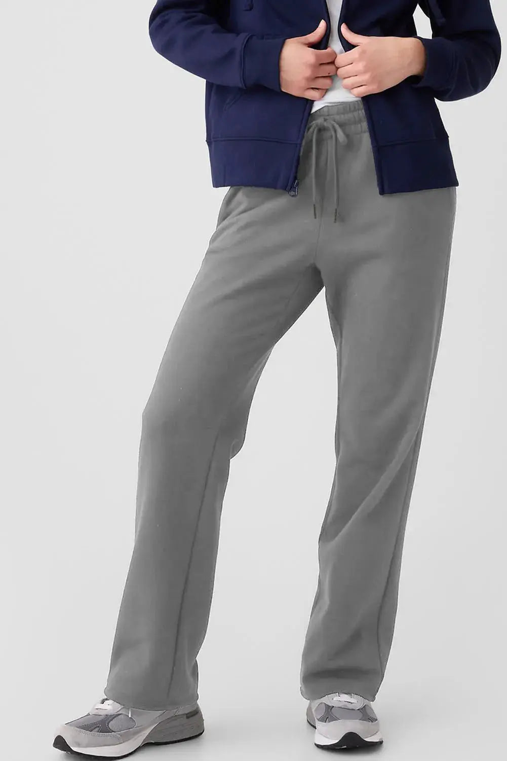 Drawstring pants with pockets, grey joggers from Trendsi