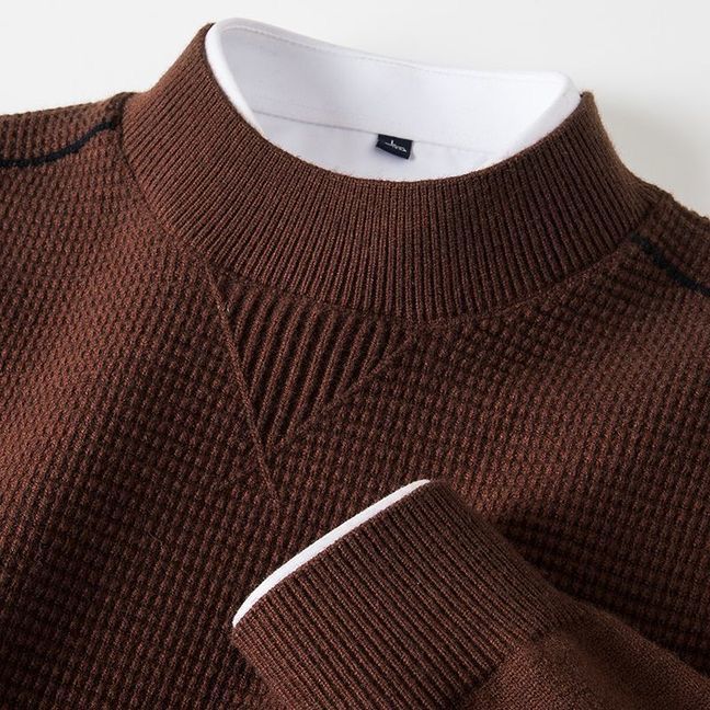 AdTec Trendy Men's Sweater-Jacket, brown knitted pullover with ribbed collar.
