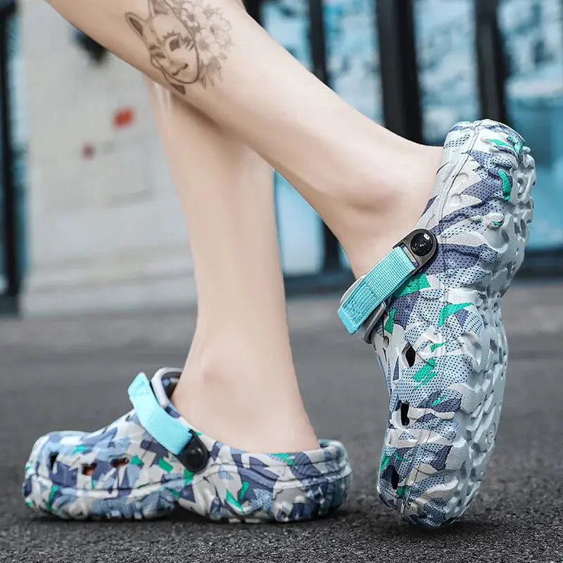 AuraFit mens camo print clogs slippers with turquoise strap and rubber sole