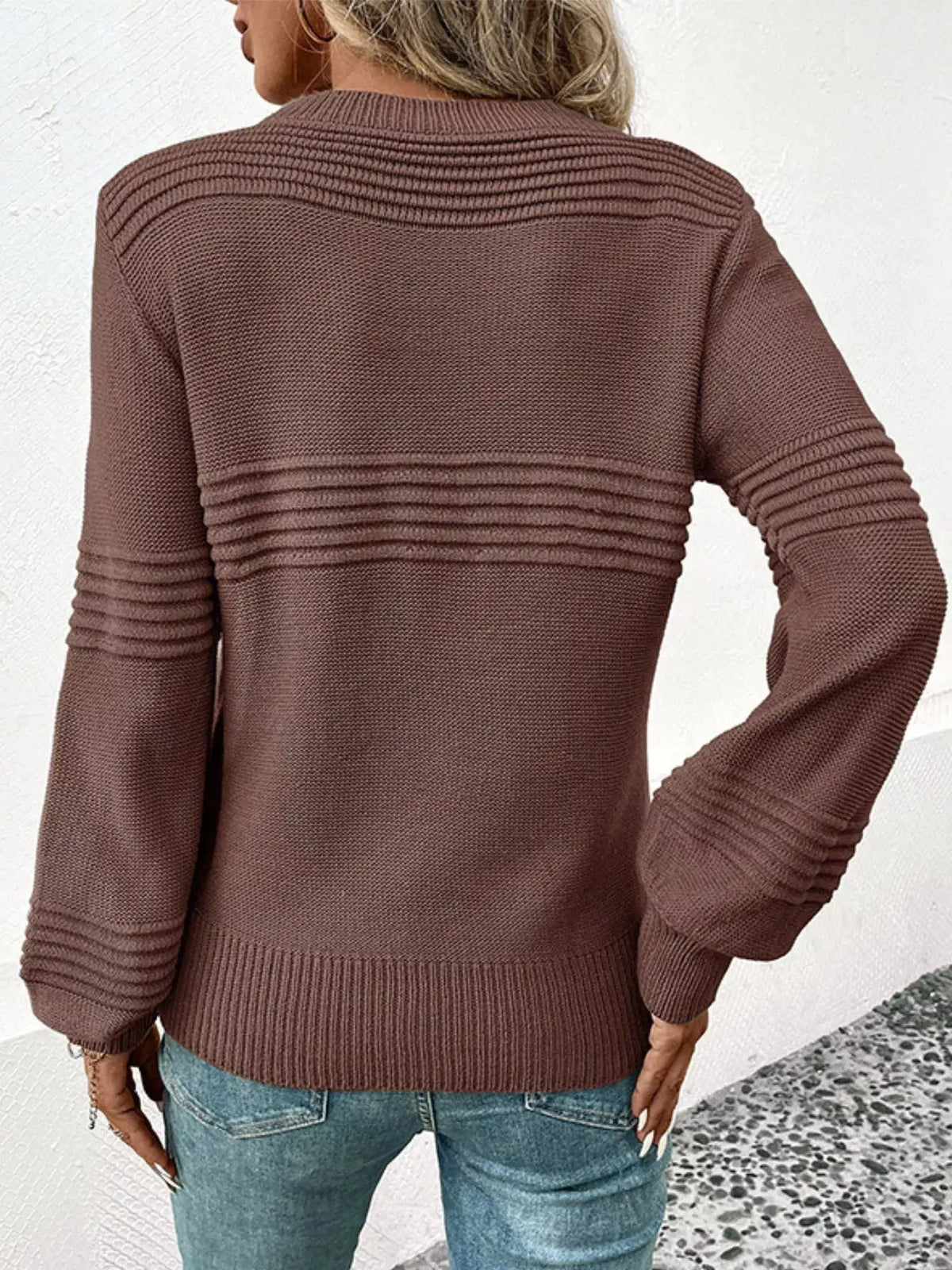 Trendsi cozy acrylic round-neck long-sleeve sweater in brown with ribbed yoke and cuffs, stretch fit