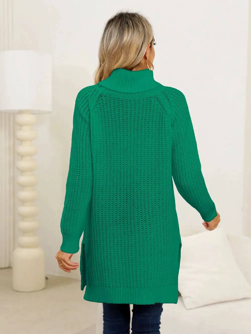 Womens slit turtleneck knit pullover sweater in emerald green, long sleeves with side slits