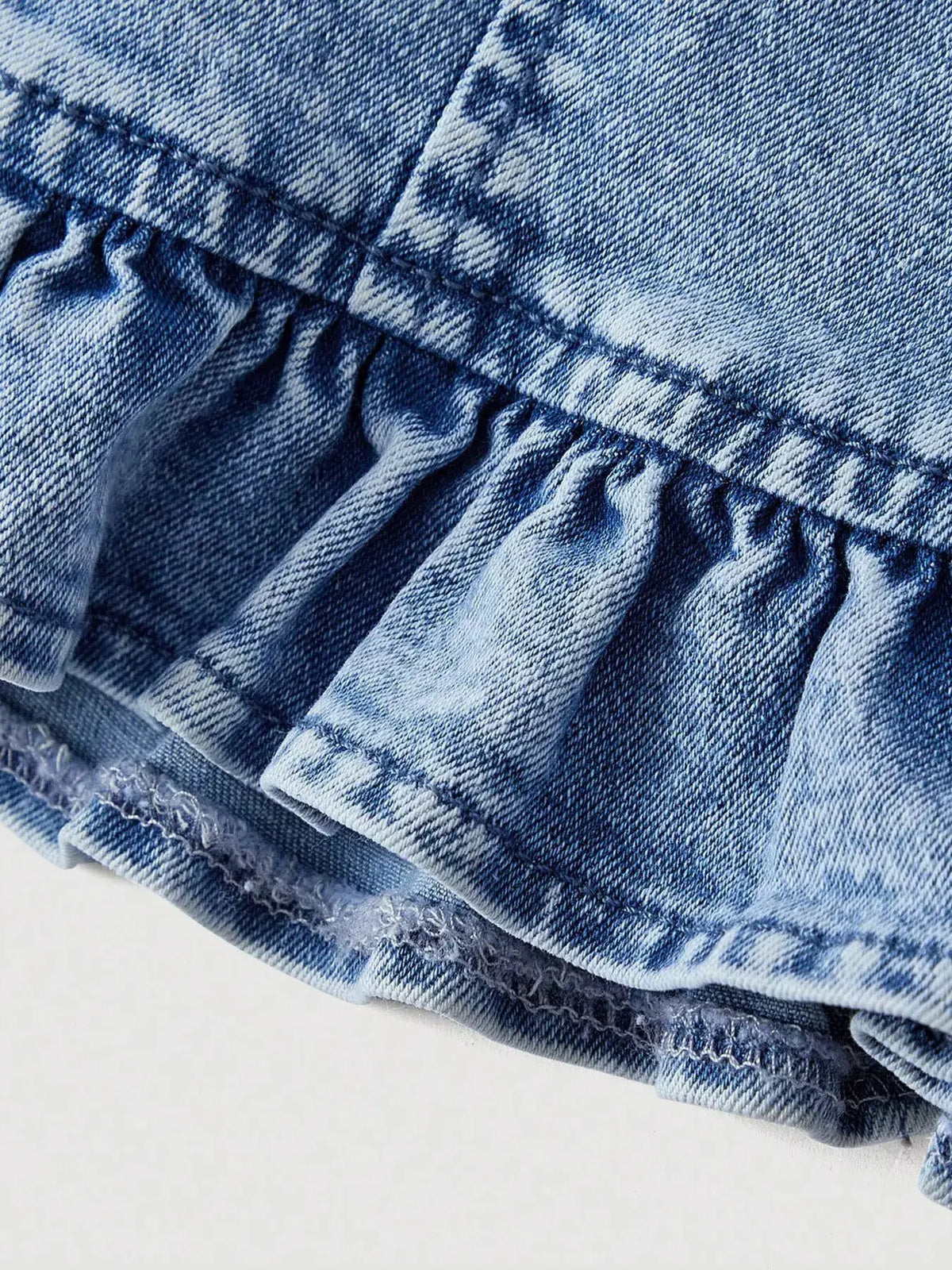 Sweetheart neck denim cami top in blue with gathered elastic hem
