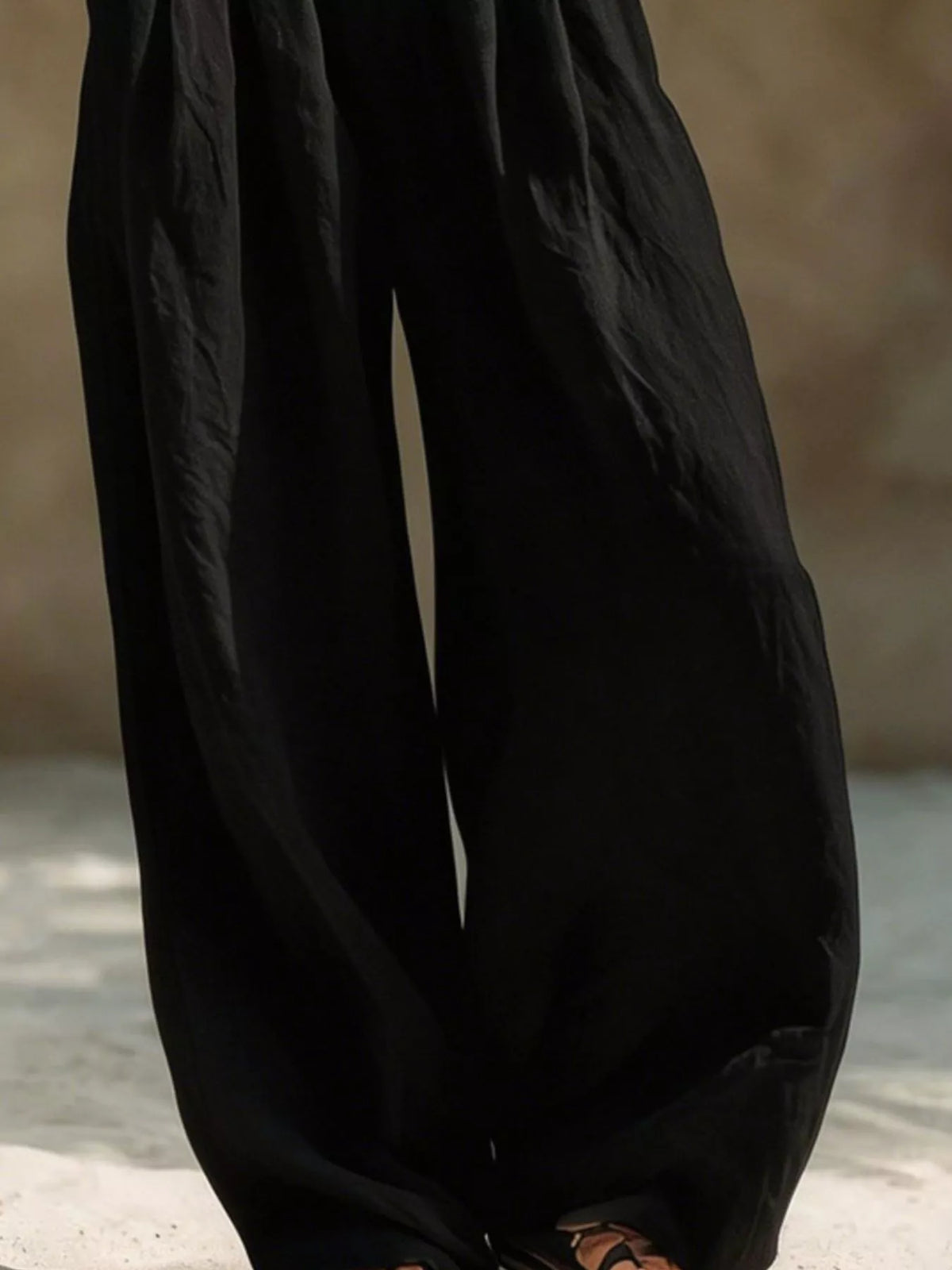Palazzo pants plus-size black with a wide-leg silhouette