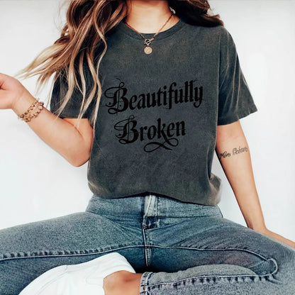 Camiseta "Bellamente Roto"