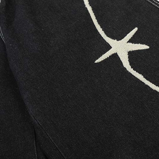 Star plush embroidery washed black denim shorts by eprolo