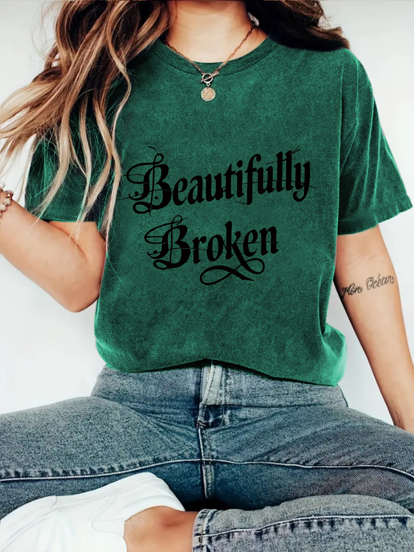 Camiseta "Bellamente Roto"