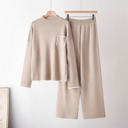 Rehaussez votre style quotidien avec cet ensemble deux pièces en maille sophistiqué.