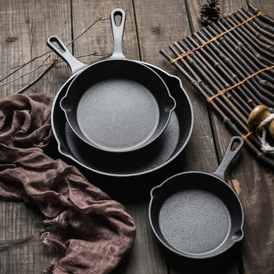 Poêle antiadhésive polyvalente conçue pour la cuisine de tous les jours.