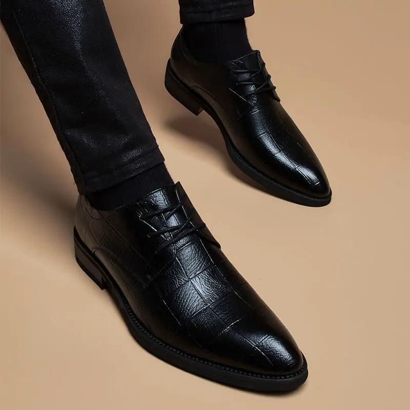 Pair of Mens British-style pointed-toe lace-up height-increasing dress shoes, black leather, AdTec
