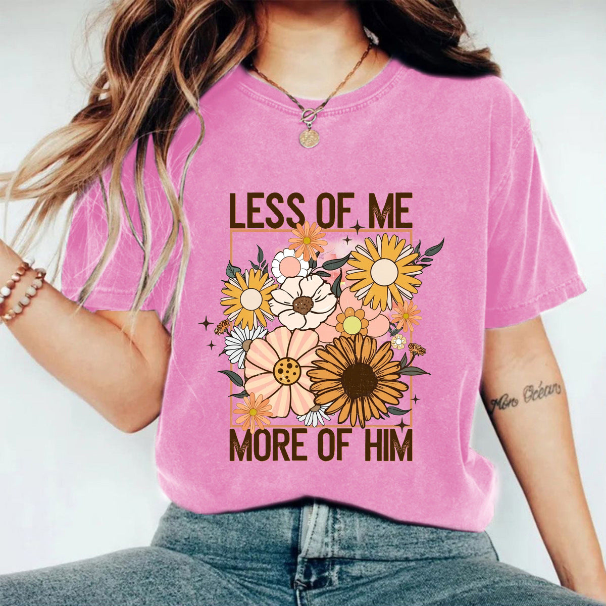 T-shirt lavé et usé avec T-shirt imprimé