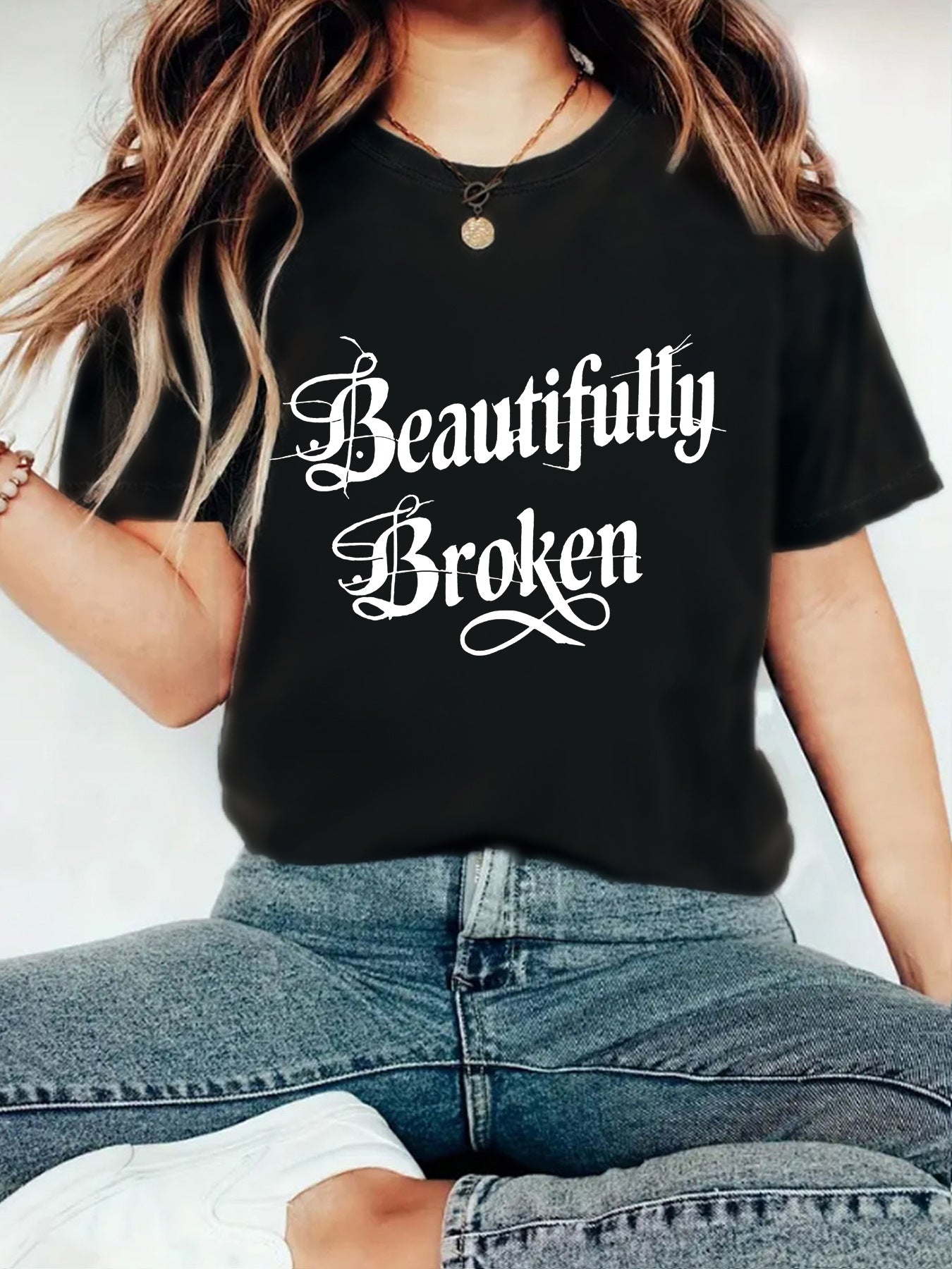 Camiseta "Bellamente Roto"