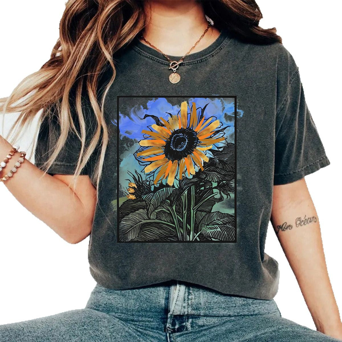 Camiseta estampada lavada y usada