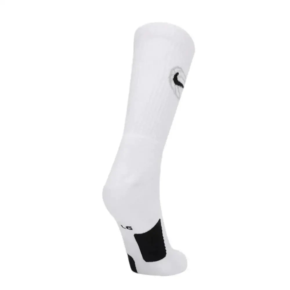 Nike Everyday Crew white unisex basketball sock with black heel and toe accents.