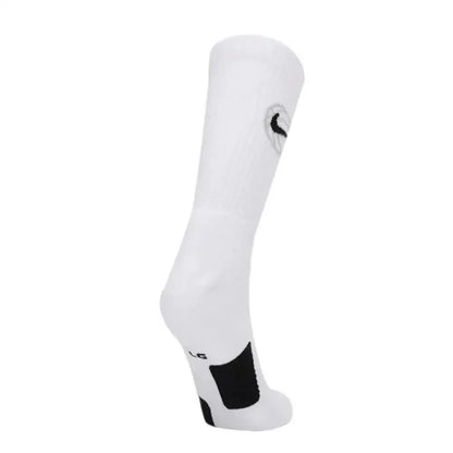 Nike Everyday Crew white unisex basketball sock with black heel and toe accents.