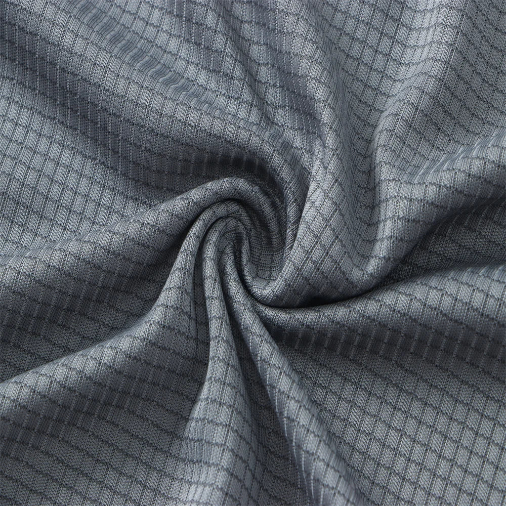 Moisture-wicking gym shirt for men gray grid-pattern fabric close-up PrimeCanada.Store