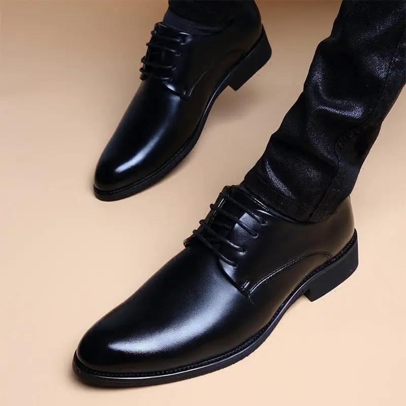 Pair of AdTec men's black leather British-style pointed-toe lace-up height-increasing dress shoes