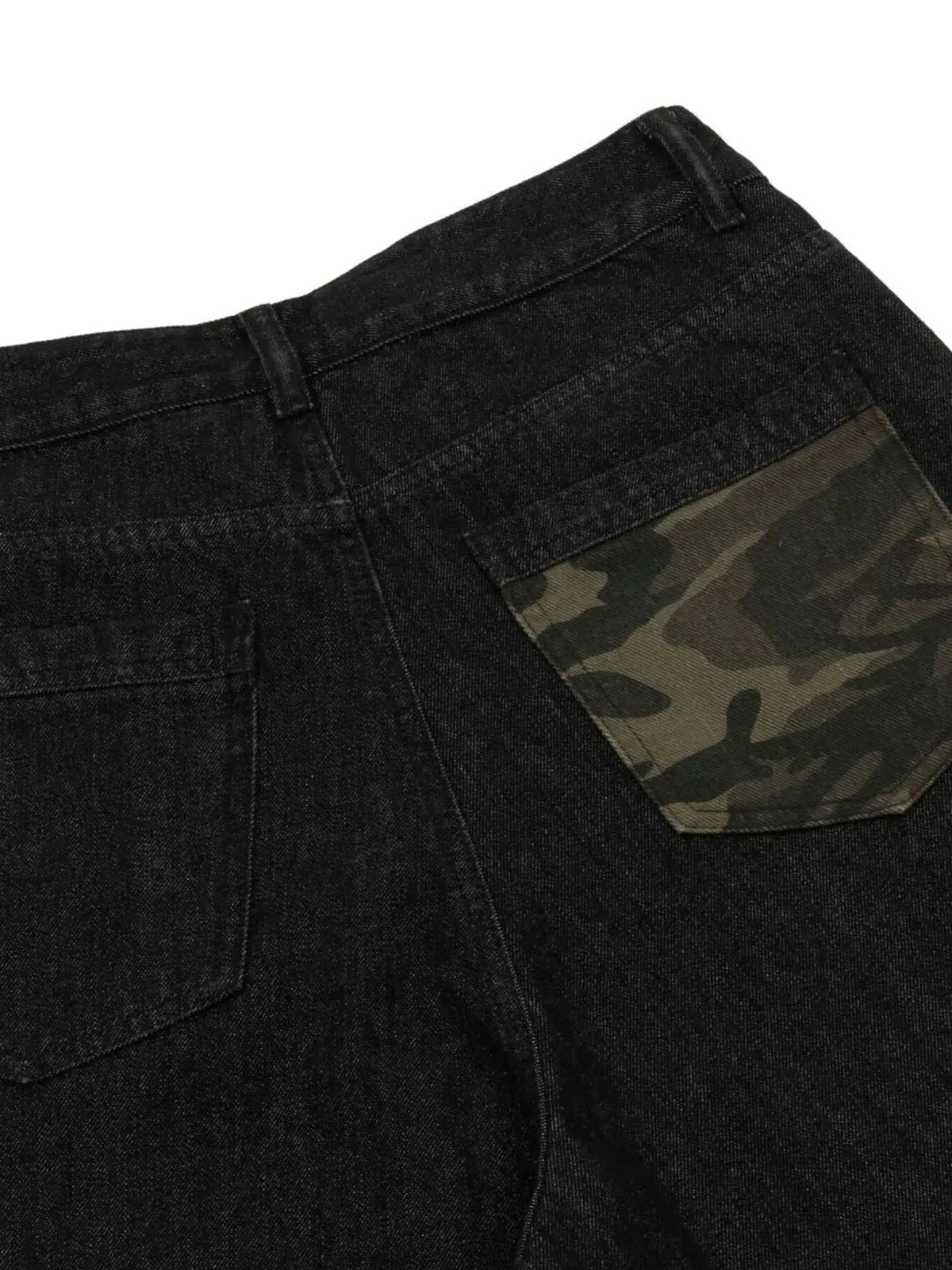 Men's distressed cotton denim Bermuda shorts with camouflage pocket trim