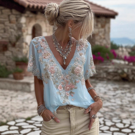Top de mujer con cuello de pico, estampado 3D y manga corta, con un elegante estilo artístico y vintage