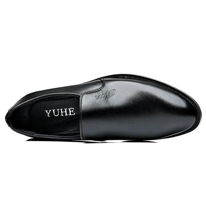 Mens Casual Business Slip-on Leather Shoes AdTec, black with pointed toe